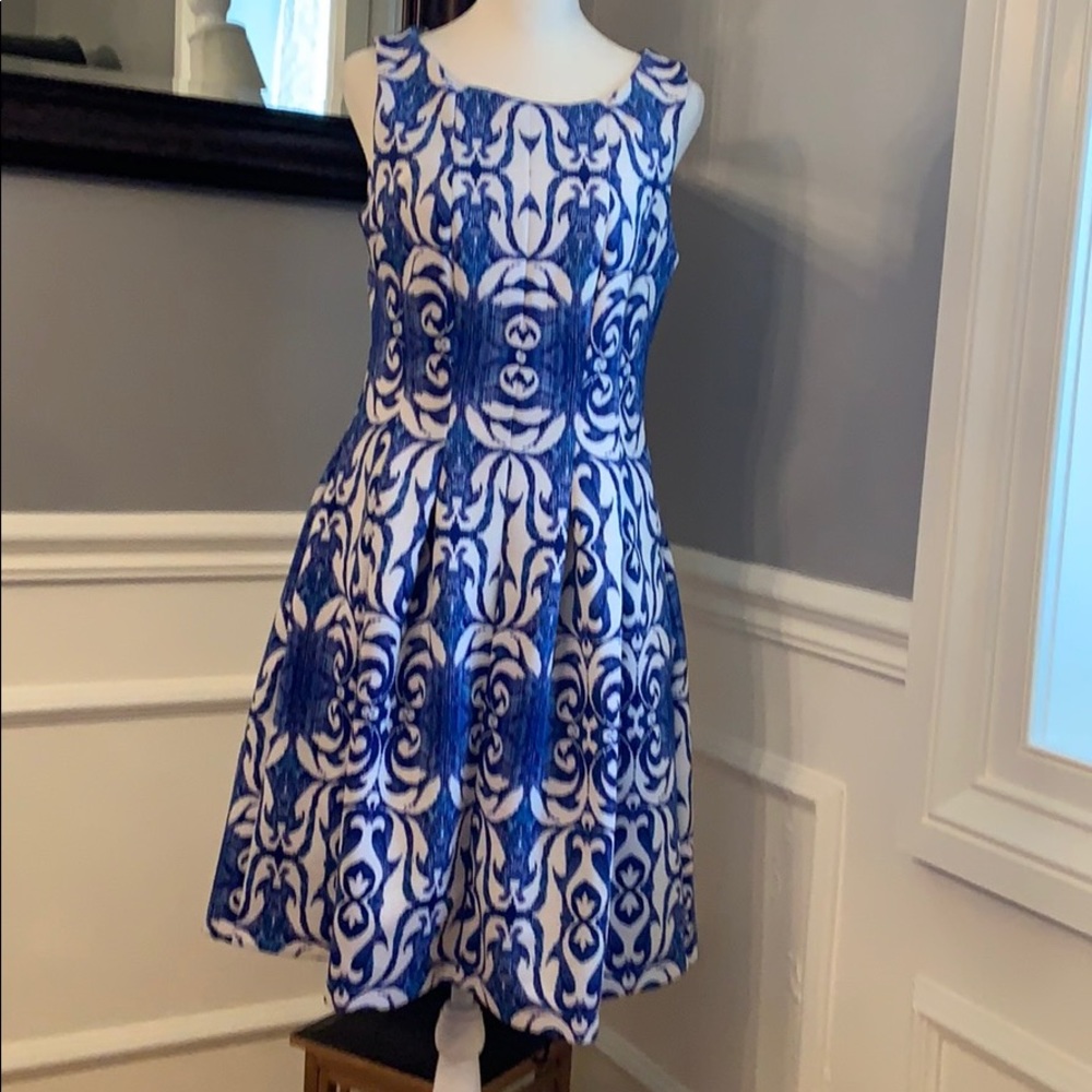 Gabby Skye dress
